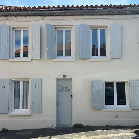 Сasa de vacaciones La Petite Vimiere - Proche Du Centre-ville Et Du Fleuve Charente - 2 Chambres, 4 Personnes Max *